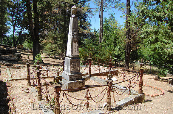 North San Juan, CA - Cemetery - 2