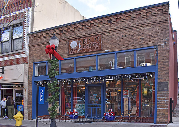 Lees Summit, MO - Shop