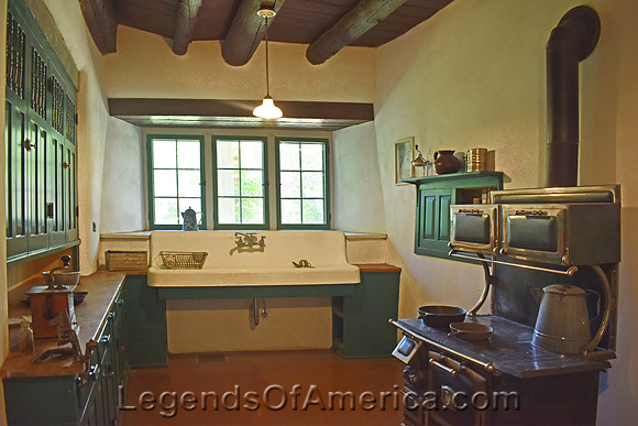 Alcalde, NM - Los Luceros Main House Kitchen