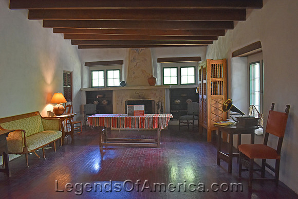 Alcalde, NM - Los Luceros Main House Sitting Room