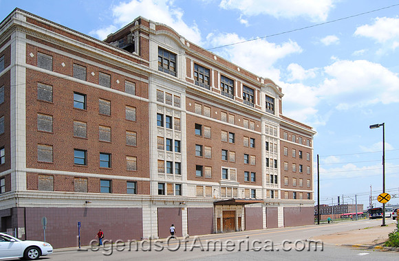 East St. Louis. IL - Broadview Hotel Building