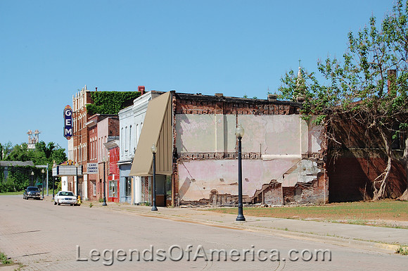 Cairo, IL - 8th Street