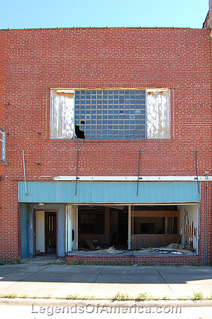 Cairo, IL - Commercial Avenue Building