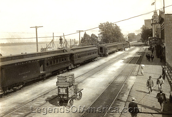 Cairo, IL - Levee Railroad, 1917