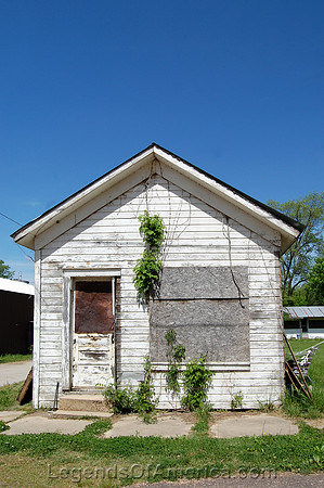 Mill Spring, MO - Small Building