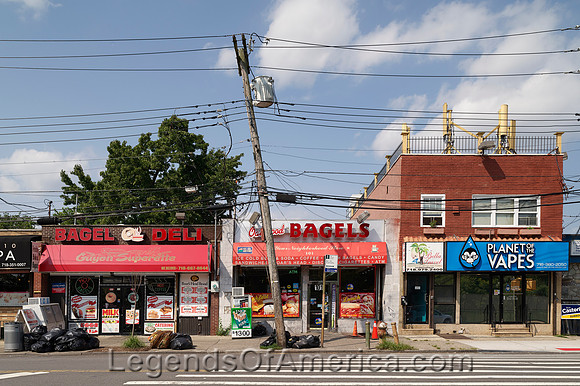 NYCStatenIslandStoreFrontsOakwoodHeightsNeighborhoodCarolHighsmith2018