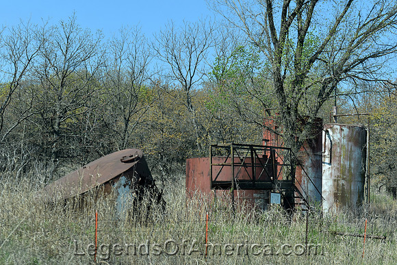 Elgin, KS - Oil Tanks