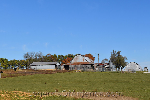 Mountain Grove, MO - Farm