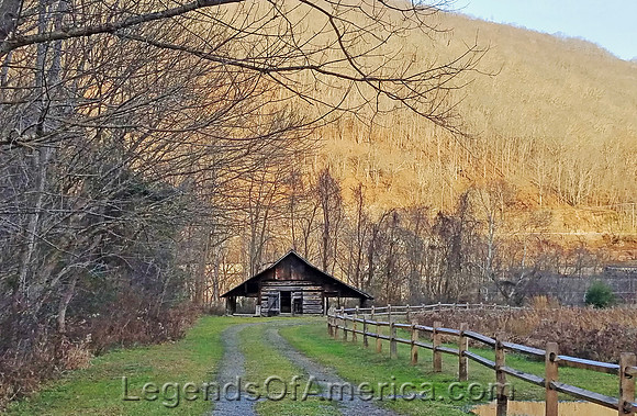 New River Gorge, WV - Richmond Hamilton Farm Barn - 3