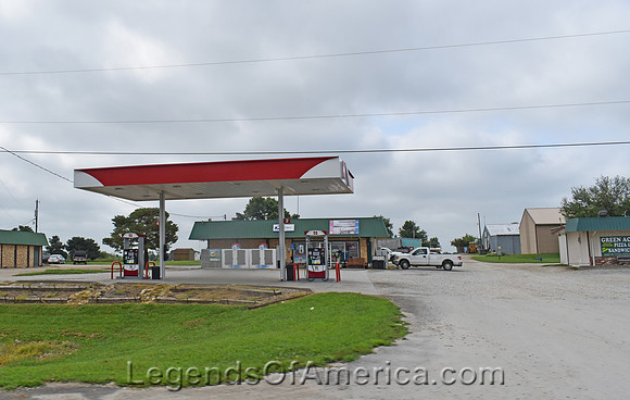 Vassar, KS - Convenience Store