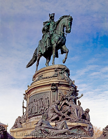Philadelphia, PA - George Washington Statue