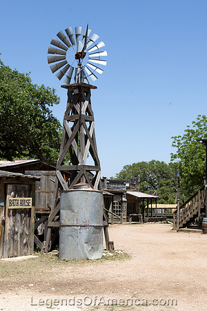 Boerne, TX - Enchanted Springs Ranch Windmill