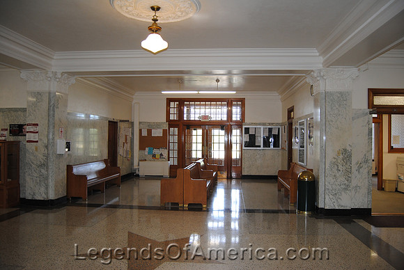 2nd Floor West Side Entry