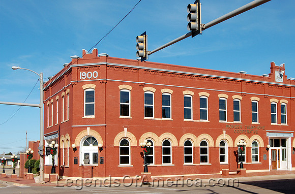 Kingfisher, OK - Building