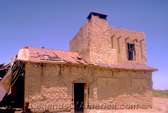 White Sands, NM - Old Building