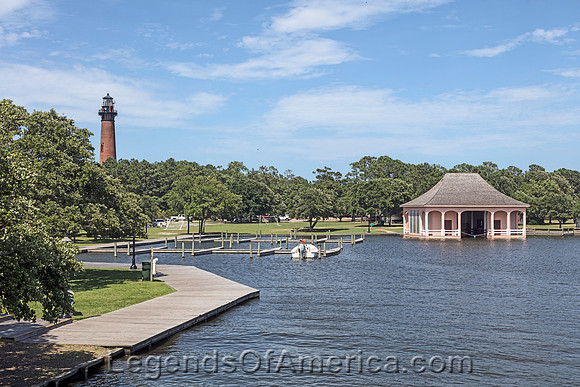 CorollaNCCurrituck Beach LightPondOuterBanksHighsmith2017