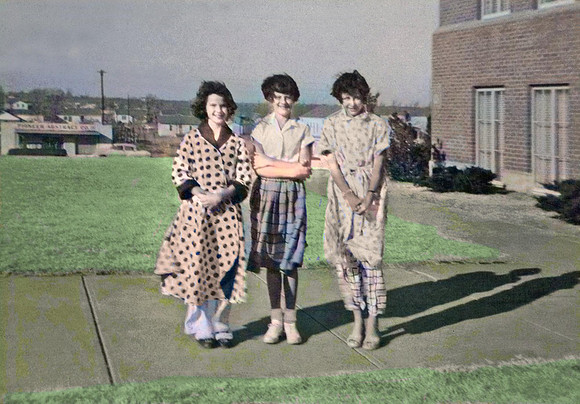 Betty Helen Womble, Jeannie Womble, Wanda Foster