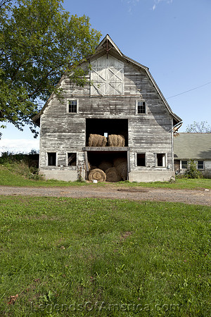 Suffield, CT - Barn
