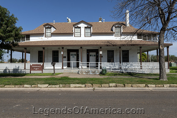 Fort McIntoshLaredoTXCarolHighsmith2014-4