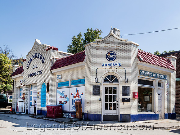 Lafayette, IN - Old Standard Station Museum
