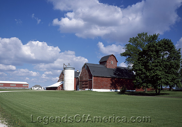 FarmsteadRuralIllinoisCHighsmith
