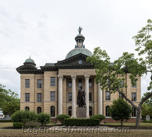 Fort Bend County Courthouse in RichmondTXCHighsmith2014