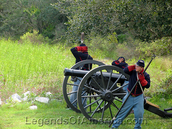 Fort CarolineFLReenactment-nps-2