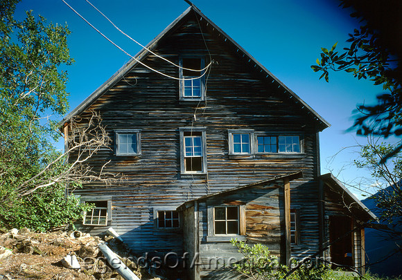 McCarthy, AK - Green Butte Copper Company Bunkhouse, 1984