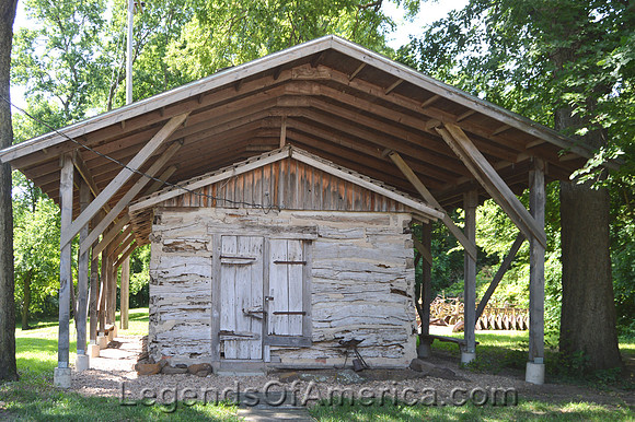 Lindsborg, KS - Old Log Cabin