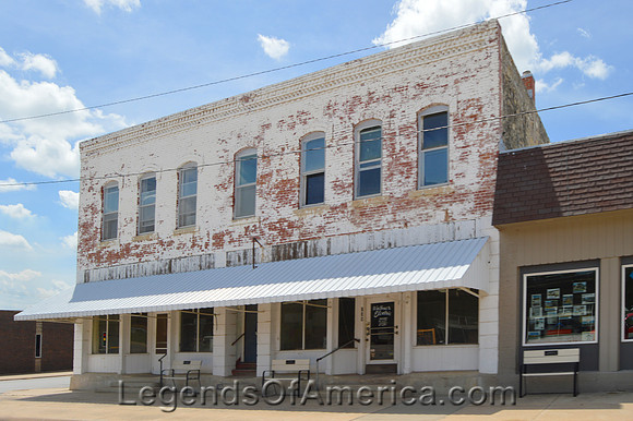 Moundridge, KS - Business Buildings