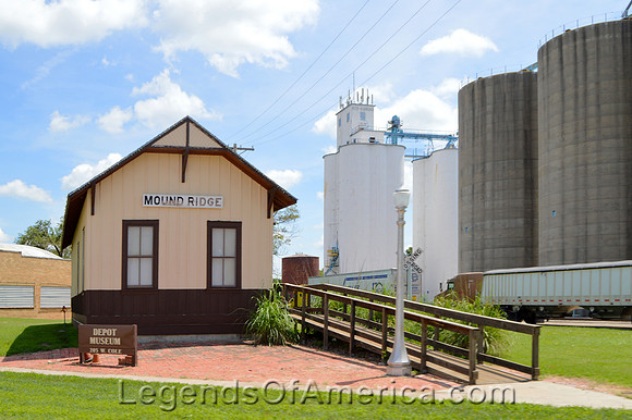 Moundridge, KS - Depot Museum