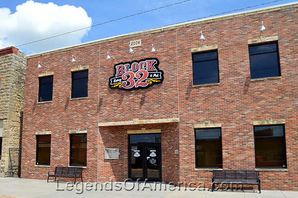 Moundridge, KS - Pub