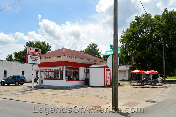 Emporia, KS - J's Drive-in