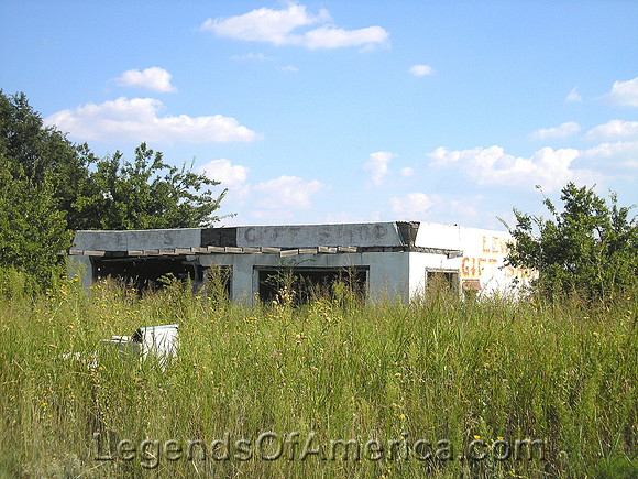 Shamrock, TX - Abandoned business near Shamrock