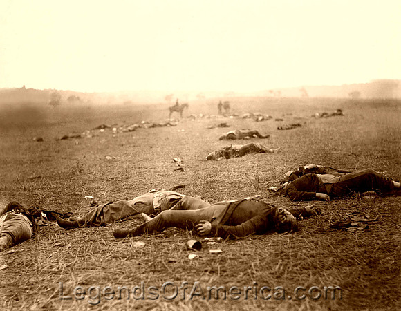 Union dead on battlefield at Gettysburg, PA