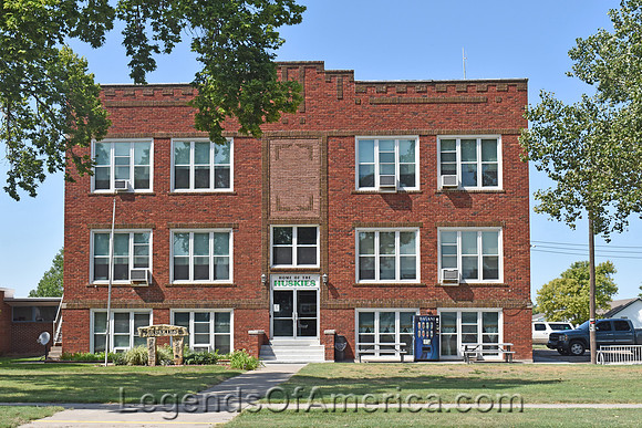 Long Island, KS - School