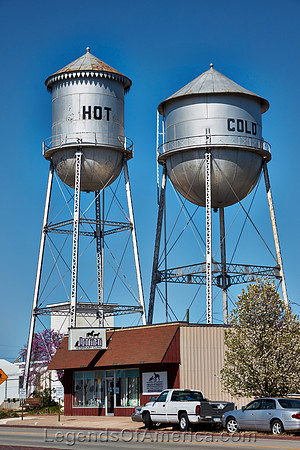 PrattKSHotColdWaterTowers