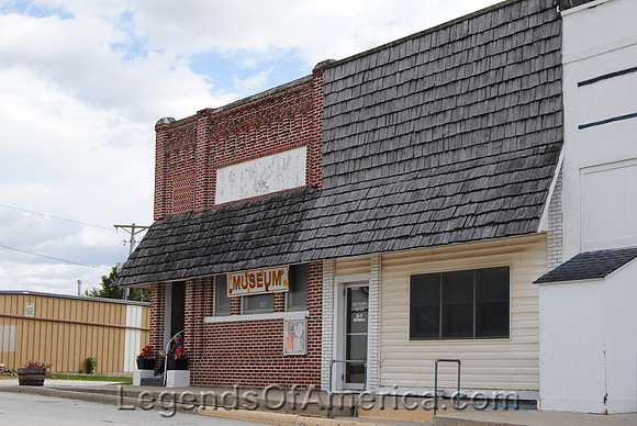 New Hampton, MO - Museum