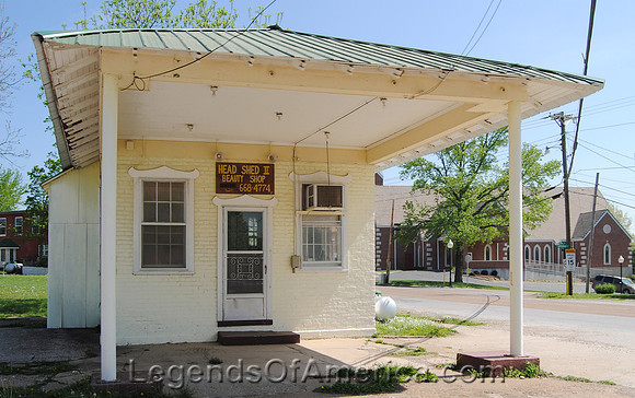 Cole Camp, MO - Old Gas Station