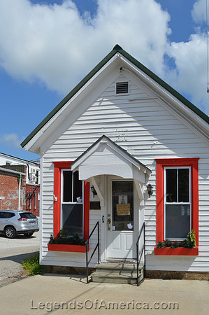 Cole Camp, MO - Tiny Building