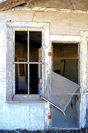 Florence, MO - Screen Door