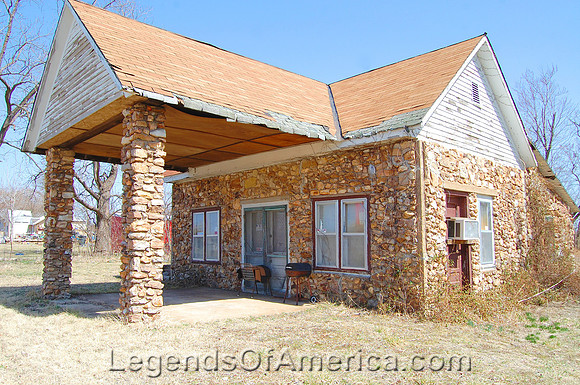 Fristoe, MO - Building - 2