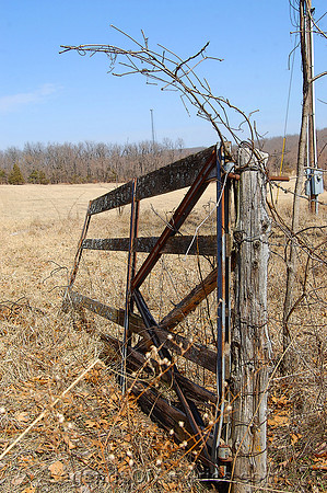 Fristoe, MO - Gate