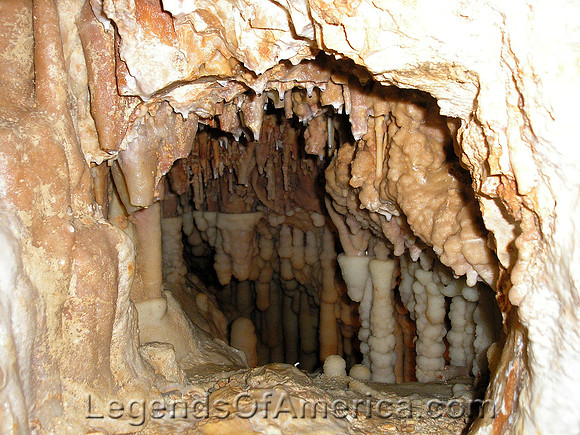 Camdenton, MO - Bridal Cave