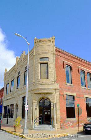 Higginsville, MO - Old Bank Building