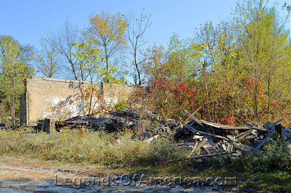 Flemington, MO - Fallen Building