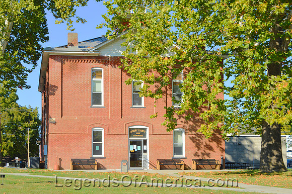 Hermitage, MO - Hickory County Courthouse