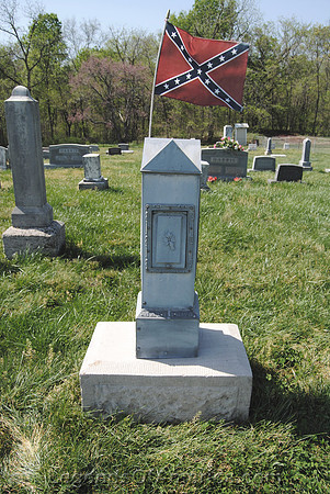 Shiloh, MO - Cemetery Grave