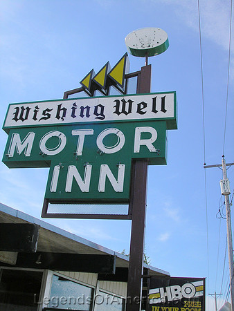 Springfield, MO - Wishing Well Motor Inn Sign