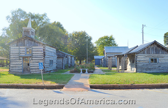 Wheatland, MO - Settlers Village